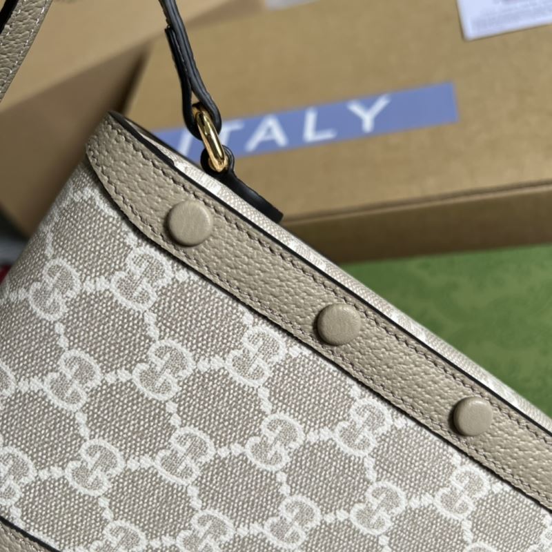 Gvc*1 horsebit bags